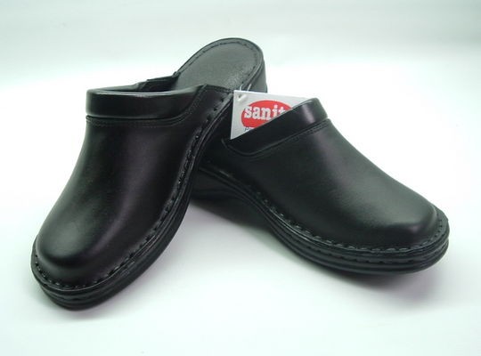 ZUECOS SANITY SHOES